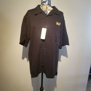 BRAND NEW CUBAVERA SHIRT WITH MEGUIARS VEHICLE PRODUCTS LOGO NICE SHIRT. BIN B21